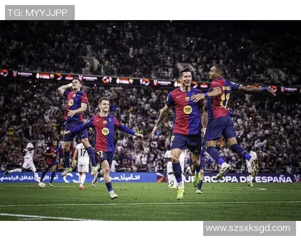 从黄金一代到现代之星：探索世界足球前沿的传奇球员与他们的影响力