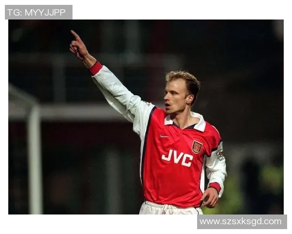 厄齐尔从绿茵巨星到球场智慧象征的传奇之路 厄齐尔从绿茵巨星到球场智慧象征的传奇之路