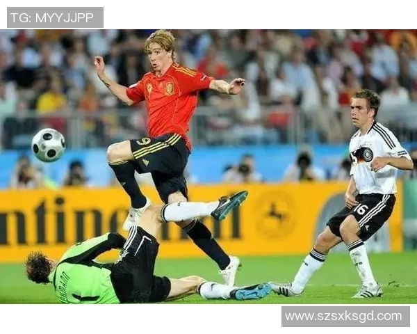 天下足球十五大球星风云榜盘点全球足坛传奇人物精彩瞬间